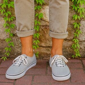 VANS Navy and White Classic Pinstripe Sneakers, 9.5